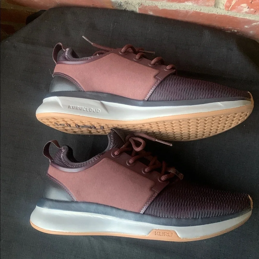 KURU Women’s Atom Sneakers, Size 7